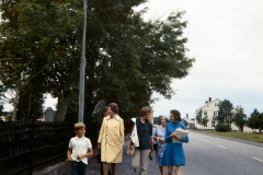 Mats, Kerstin, Kristina och Birgitta Myrberg, i Umeå. morfar och mormor bakom.