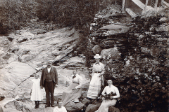 Familjen Staverfelt på sommarnöje i Malvik i Norge 1901.